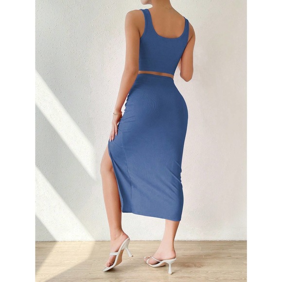 two piece set: Tank Top & Twist Front Split Thigh midi Skirt dark green - Picture 11 of 11